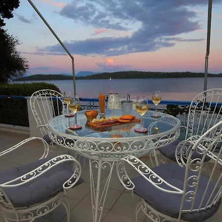 Violeta Lefkada Vila
