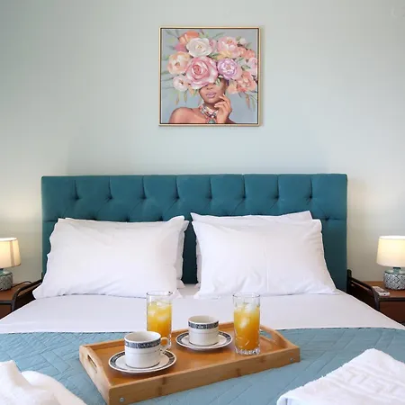 فيلة Violeta Lefkada *