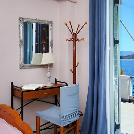 Violeta Lefkada * Νυδρί