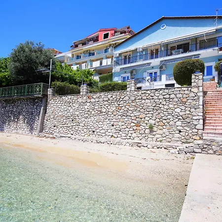 Violeta Lefkada Βίλα *